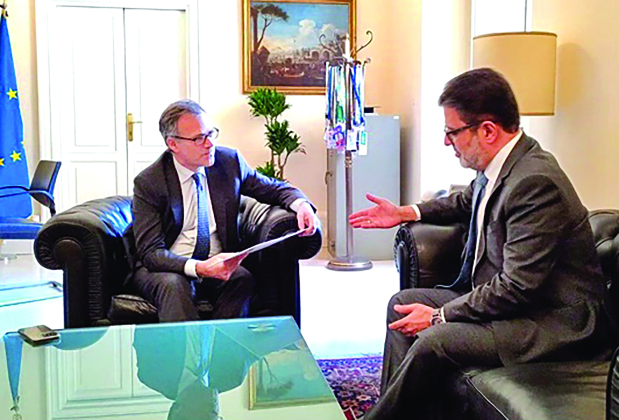 <p>Bahrain&rsquo;s Ambassador to Italy Osama Al Absi delivers His Majesty King Hamad&rsquo;s written message for Italian Prime Minister Giorgia Meloni to her Diplomatic Adviser Fabrizio Saggio.</p>
<p>They discussed co-operation and the progress achieved across various sectors.</p>